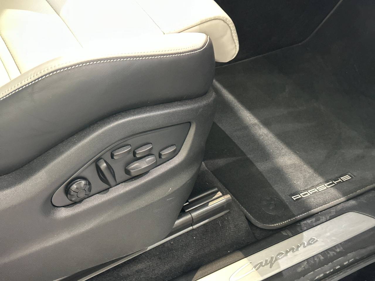 Porsche Cayenne III ph2 E-Hybrid - 2024 - Joinsteer - #34
