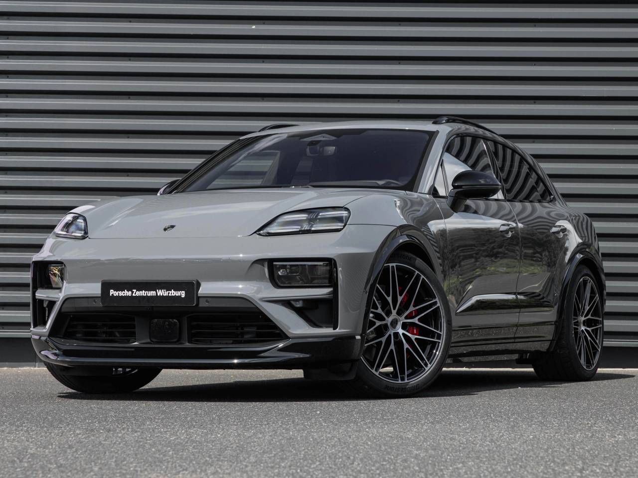 Porsche Macan Electrique Turbo - 2025 - Joinsteer - #1