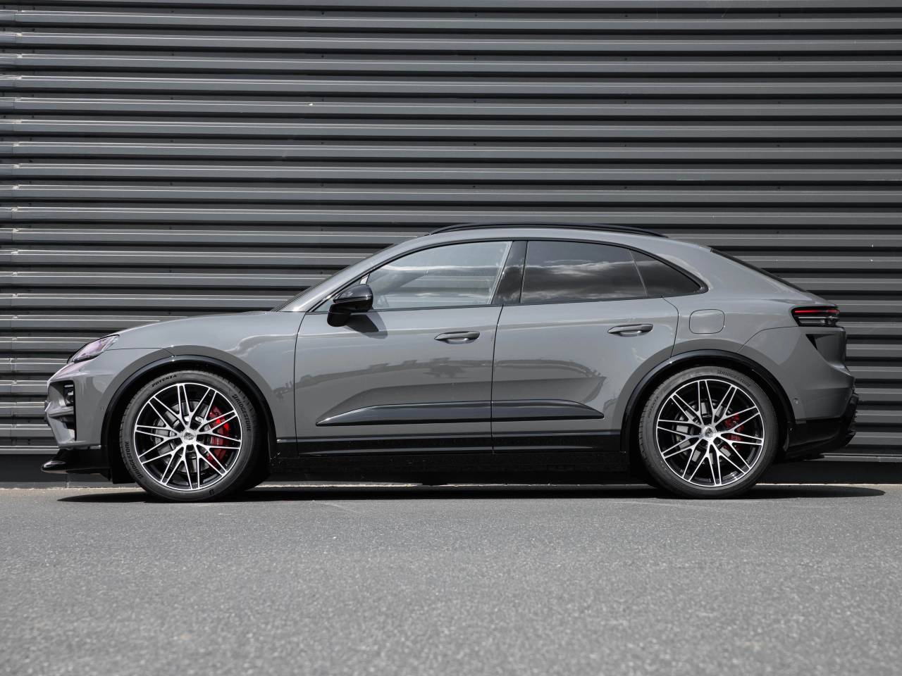 Porsche Macan Electrique Turbo - 2025 - Joinsteer - #2