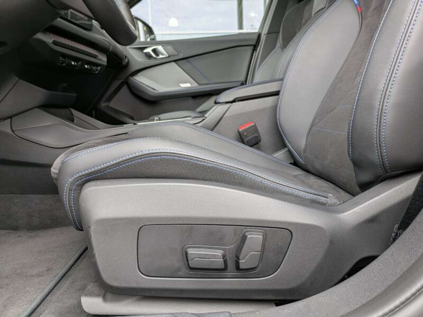 BMW Série 1 135i XDrive M-Sport - 2024 - Joinsteer - #10