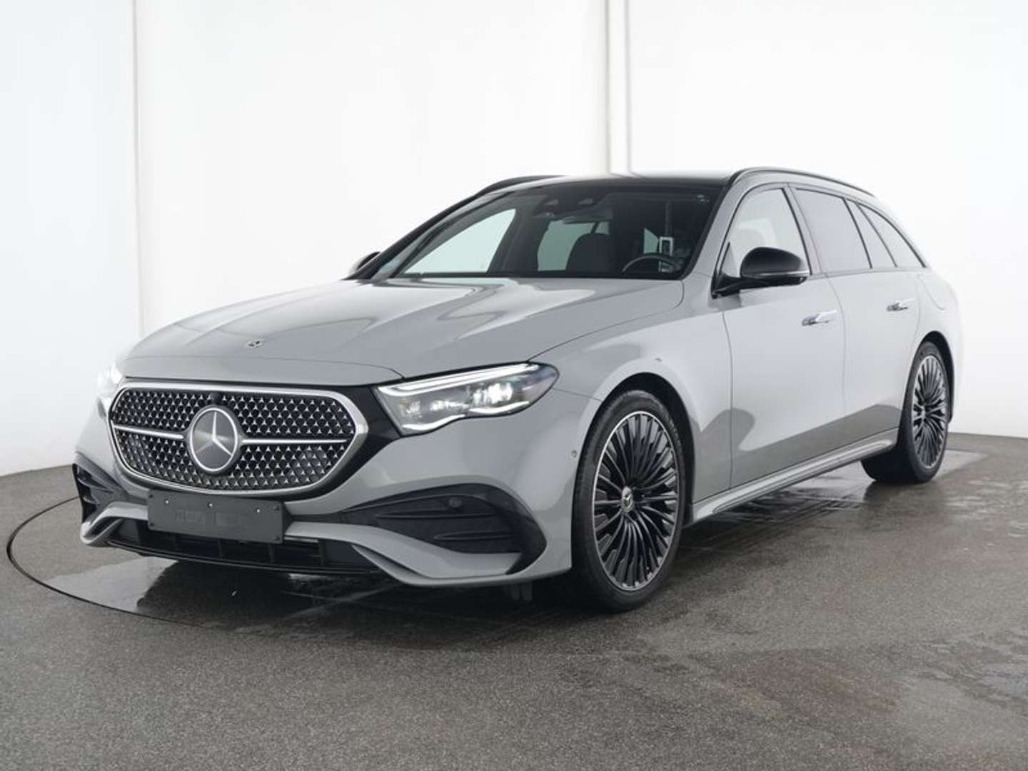 Mercedes Classe E 300 Night Edition - 2024 - Joinsteer - #1
