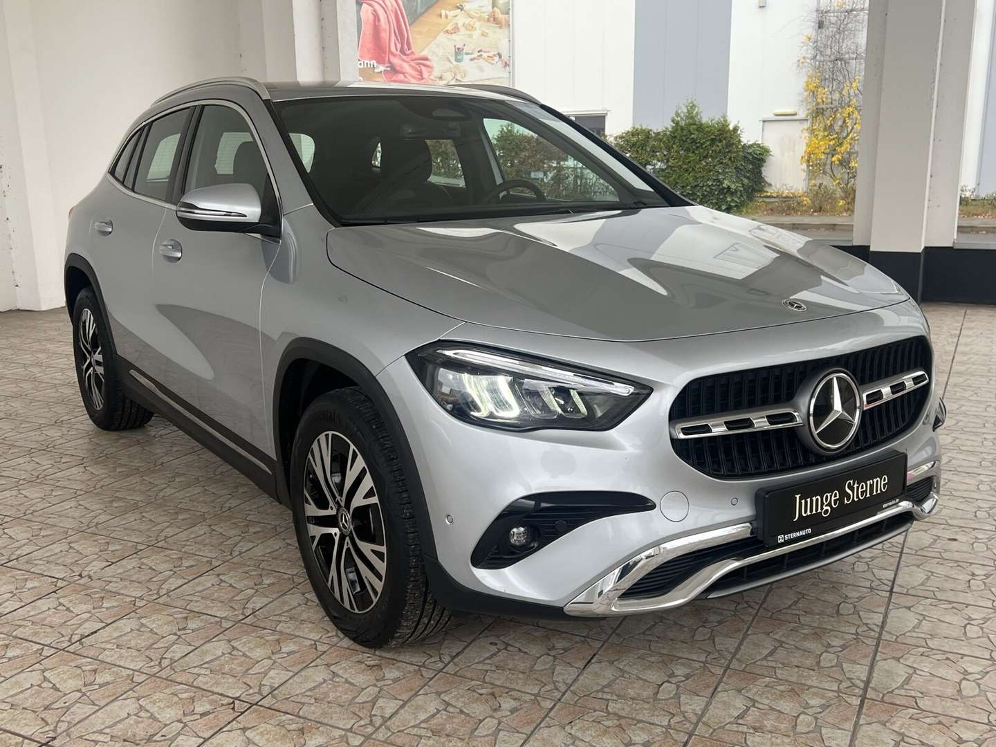 Mercedes GLA 200 200 - 2023 - Joinsteer - #2