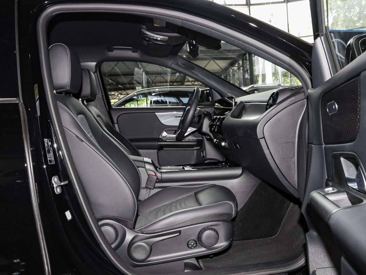 Mercedes GLA 200 - 2024 - Joinsteer - #5