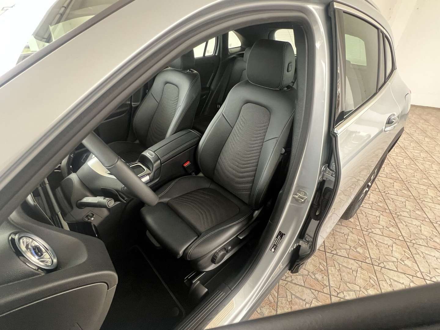 Mercedes GLA 200 200 - 2023 - Joinsteer - #9