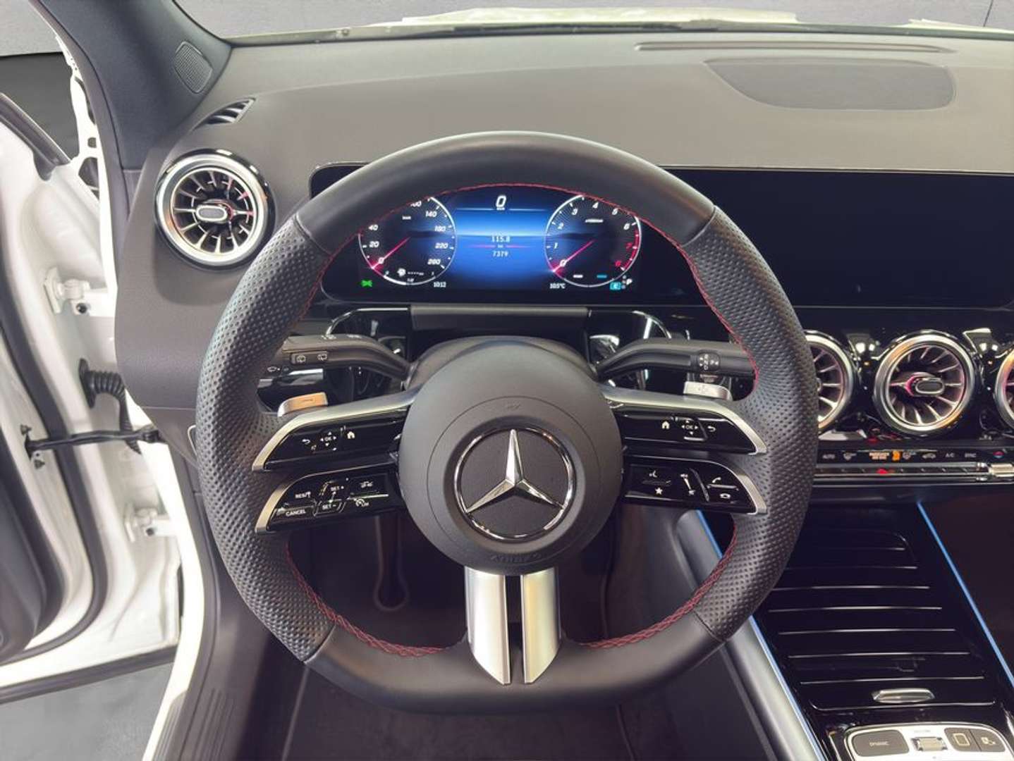 Mercedes GLA 200 - 2025 - Joinsteer - #10