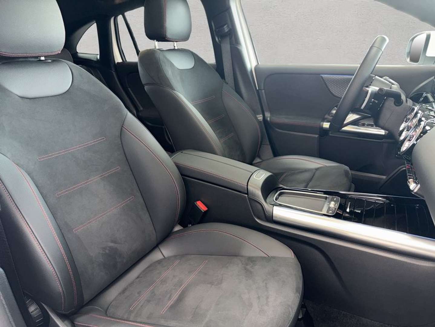 Mercedes GLA 200 - 2025 - Joinsteer - #16