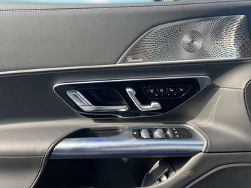 Mercedes SL 63 AMG 63 AMG Line — photo 14