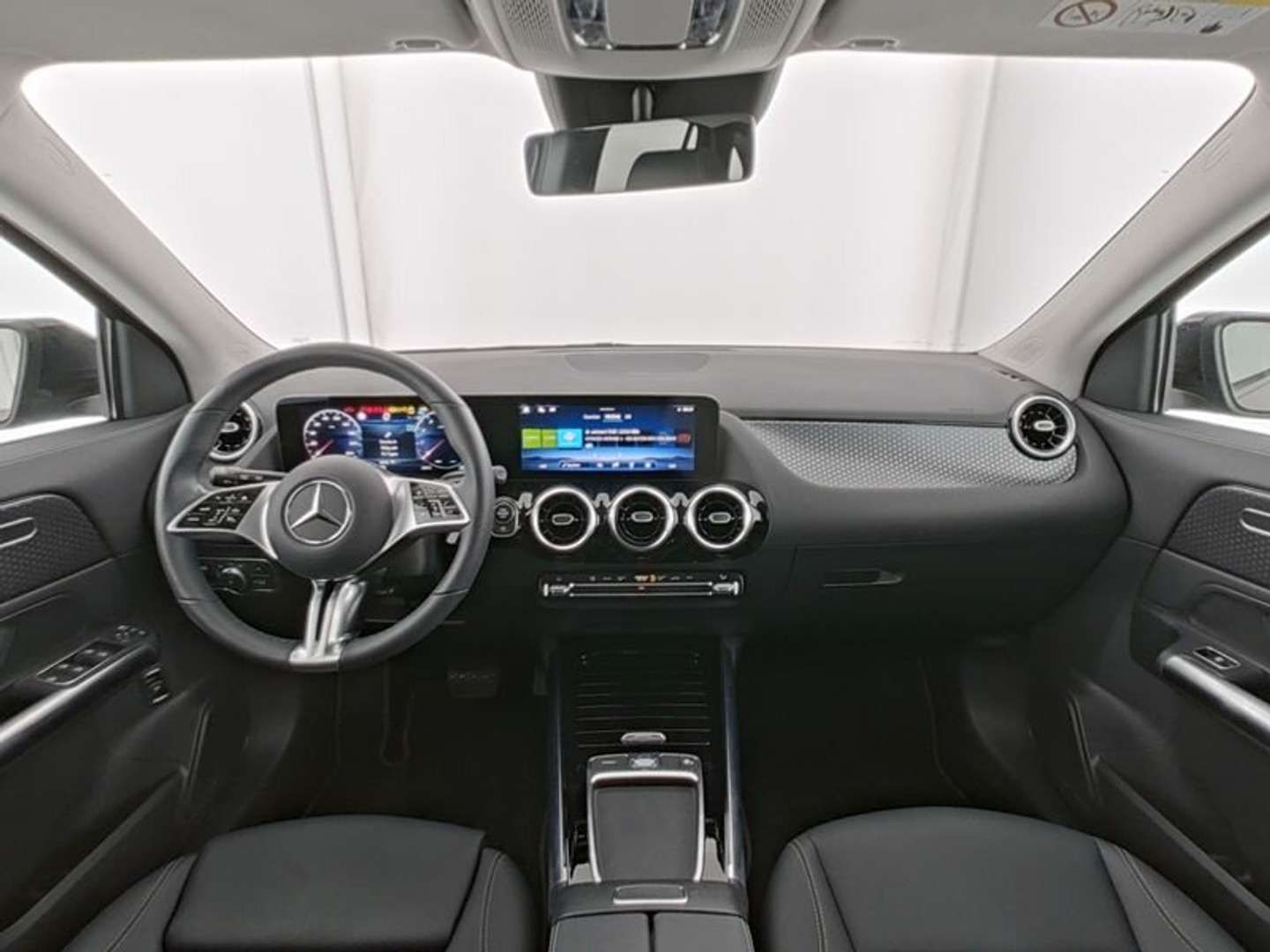 Mercedes GLA 200 200 Night Edition - 2025 - Joinsteer - #7