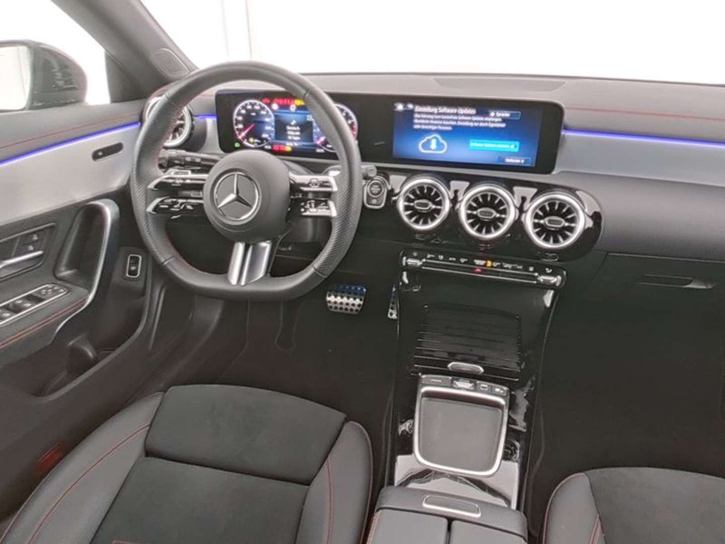 Mercedes CLA Shooting Break 180 Night Edition - 2025 - Joinsteer - #5