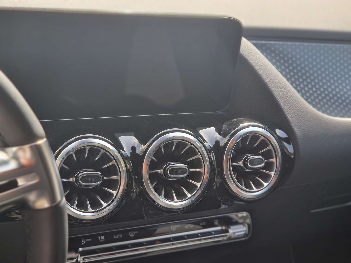 Mercedes EQA 300 Advanced Plus - 2024 - Joinsteer - #17