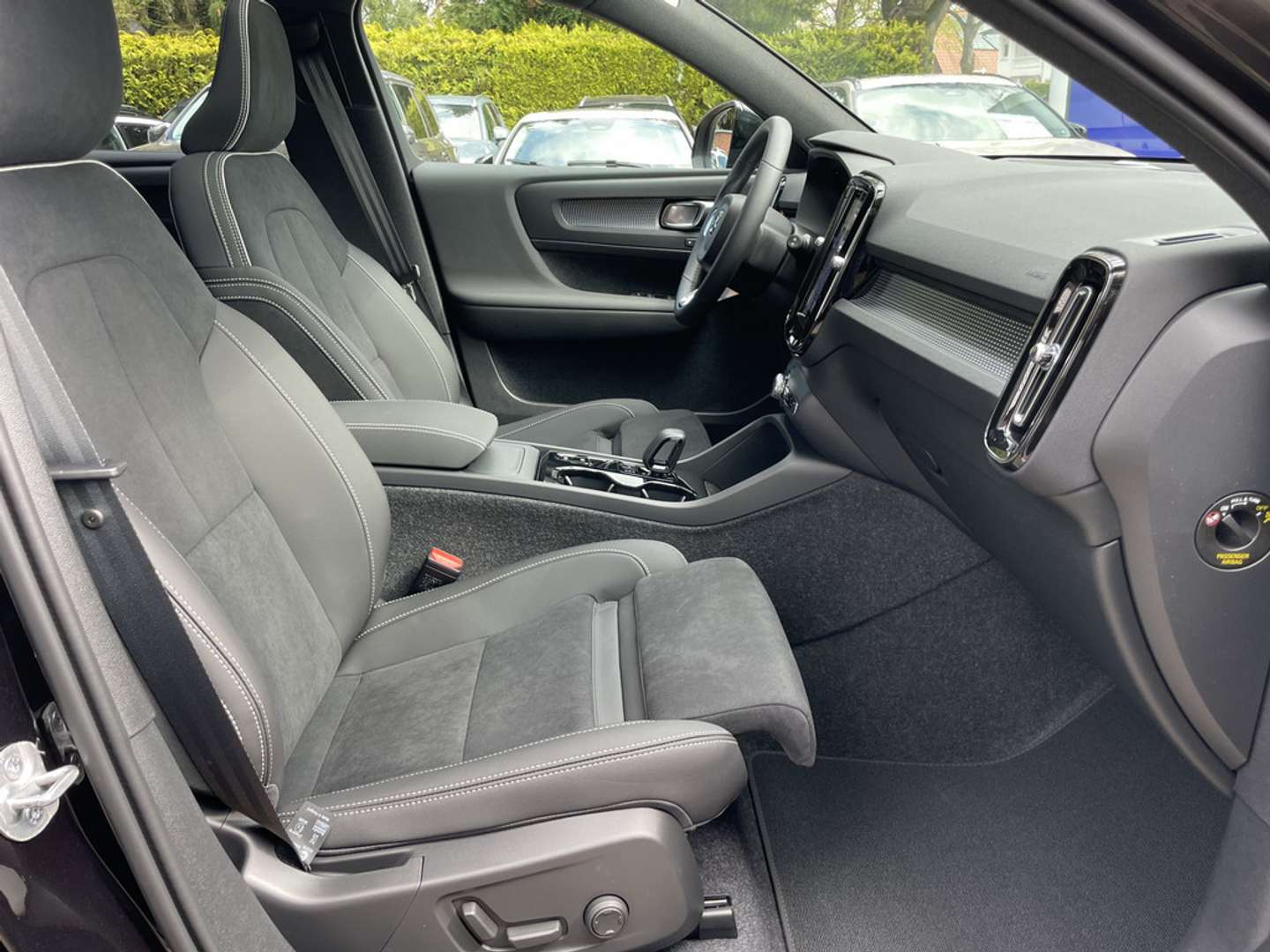 Volvo XC40 B4 Ultimate - 2025 - Joinsteer - #11