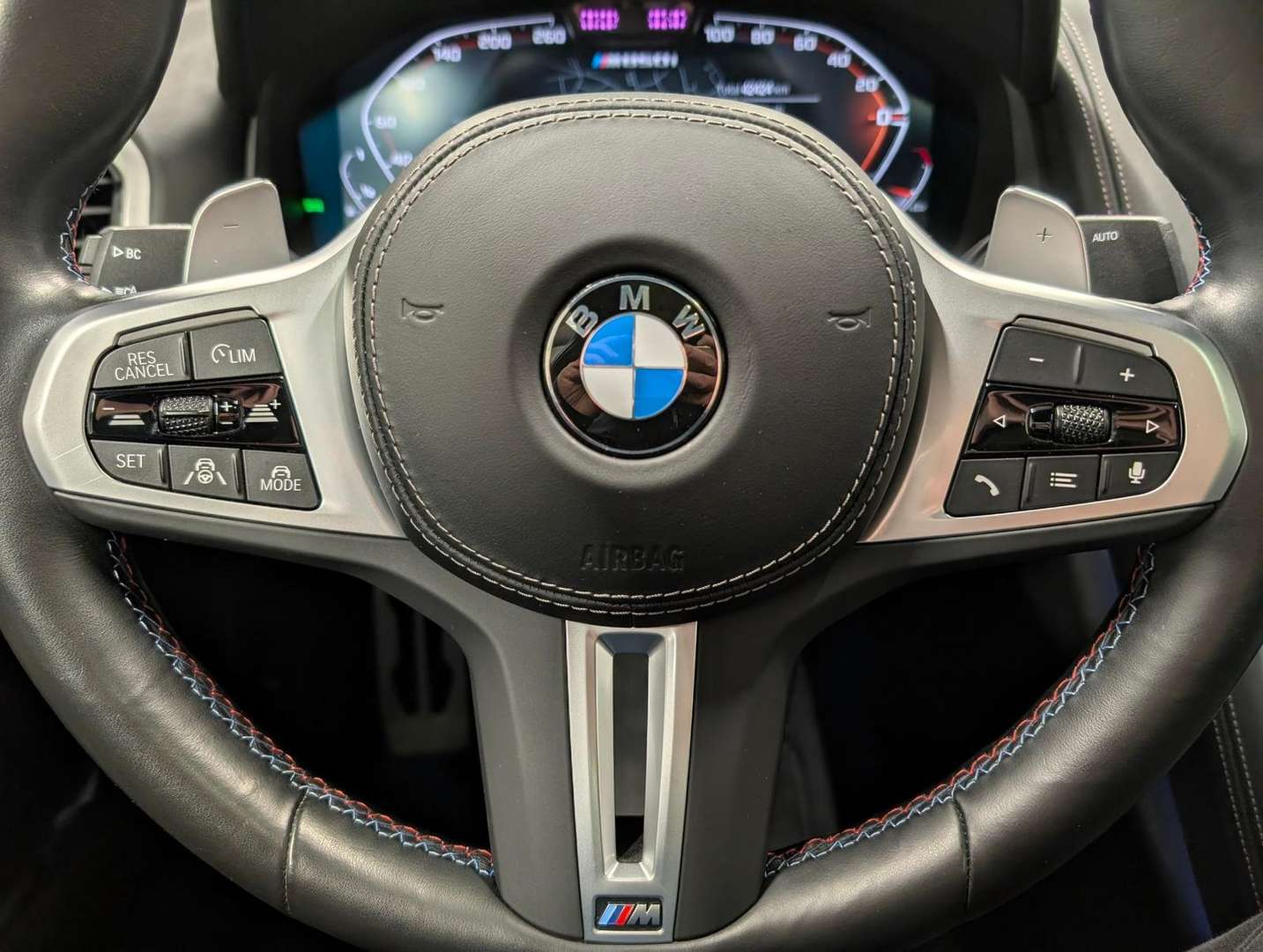 BMW Série 8 M850i XDrive - 2024 - Joinsteer - #18
