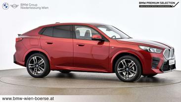 BMW IX2 EDrive20 — photo 7