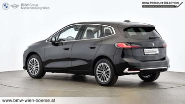 BMW 218d — photo 3