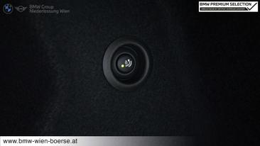 BMW IX2 EDrive20 — photo 13