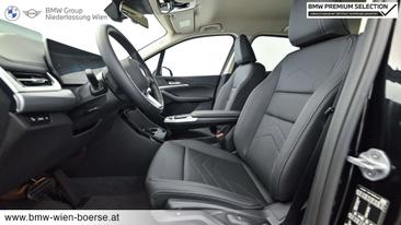 BMW 218d — photo 19