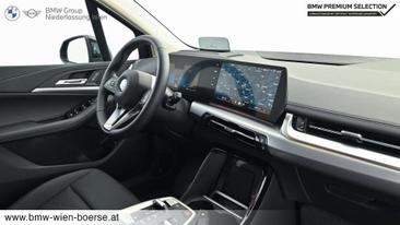 BMW 218d — photo 24
