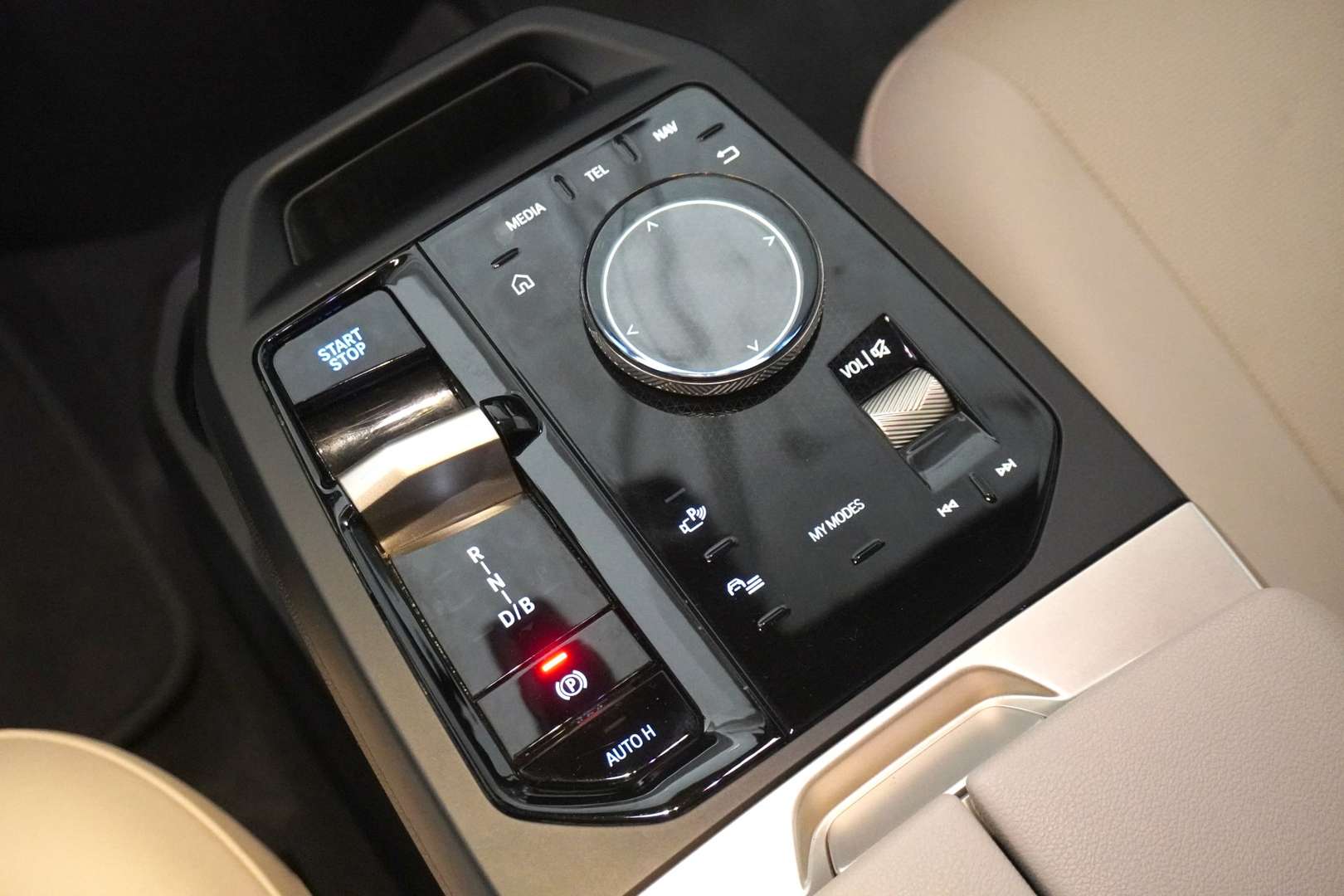 BMW IX XDrive40 - 2022 - Joinsteer - #13