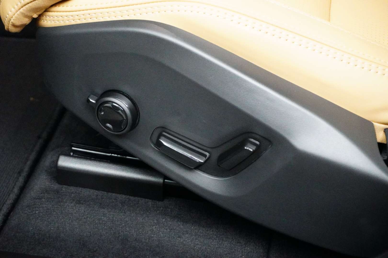 Volvo XC60 T6 Recharge Plus - 2024 - Joinsteer - #3