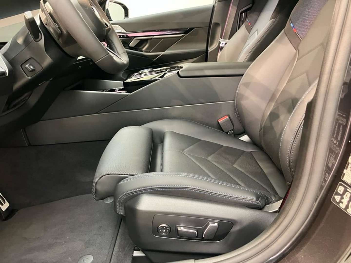 BMW 520 M Sport - 2025 - Joinsteer - #23