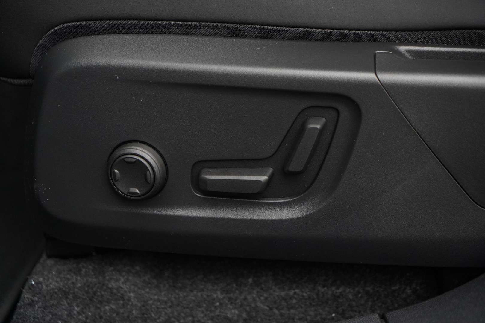 Volvo C40 Recharge PLUS - 2026 - Joinsteer - #16