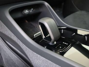 Volvo C40 Recharge PLUS — photo 18