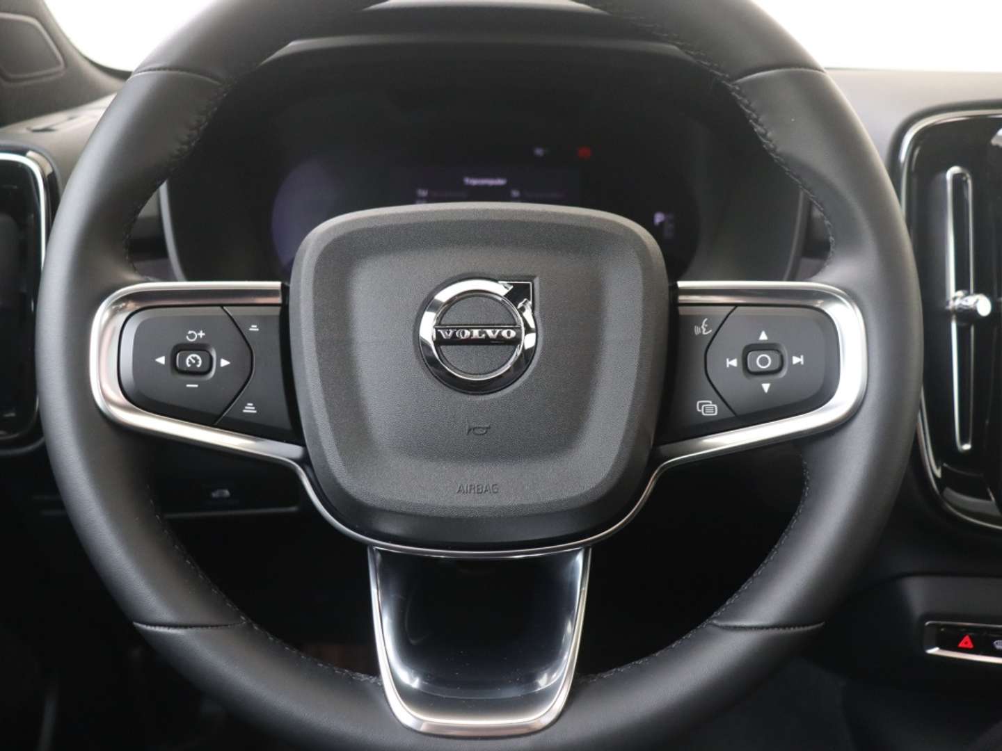 Volvo C40 Recharge PLUS - 2025 - Joinsteer - #20