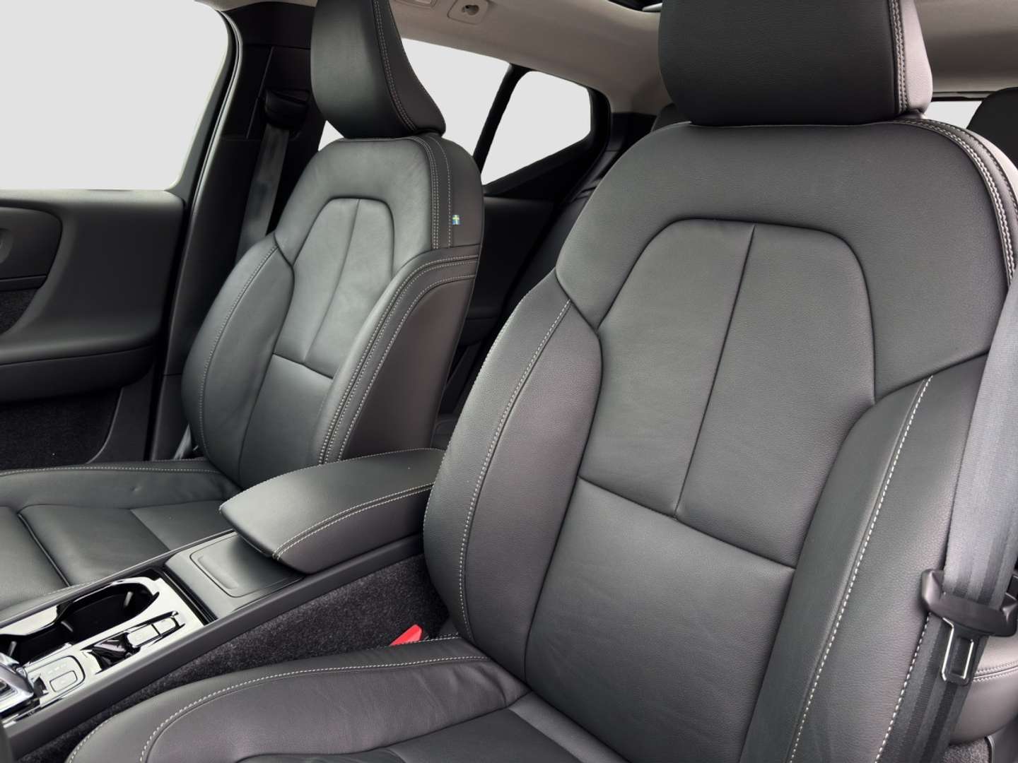 Volvo XC40 B4 Plus - 2025 - Joinsteer - #13