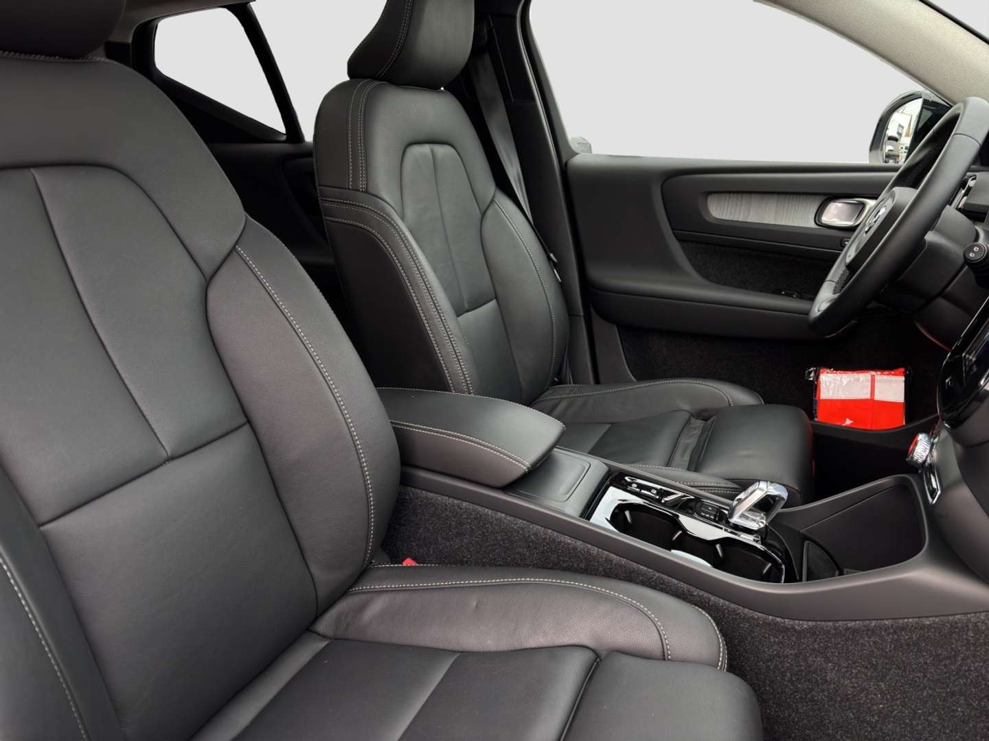 Volvo XC40 B4 Plus - 2025 - Joinsteer - #17