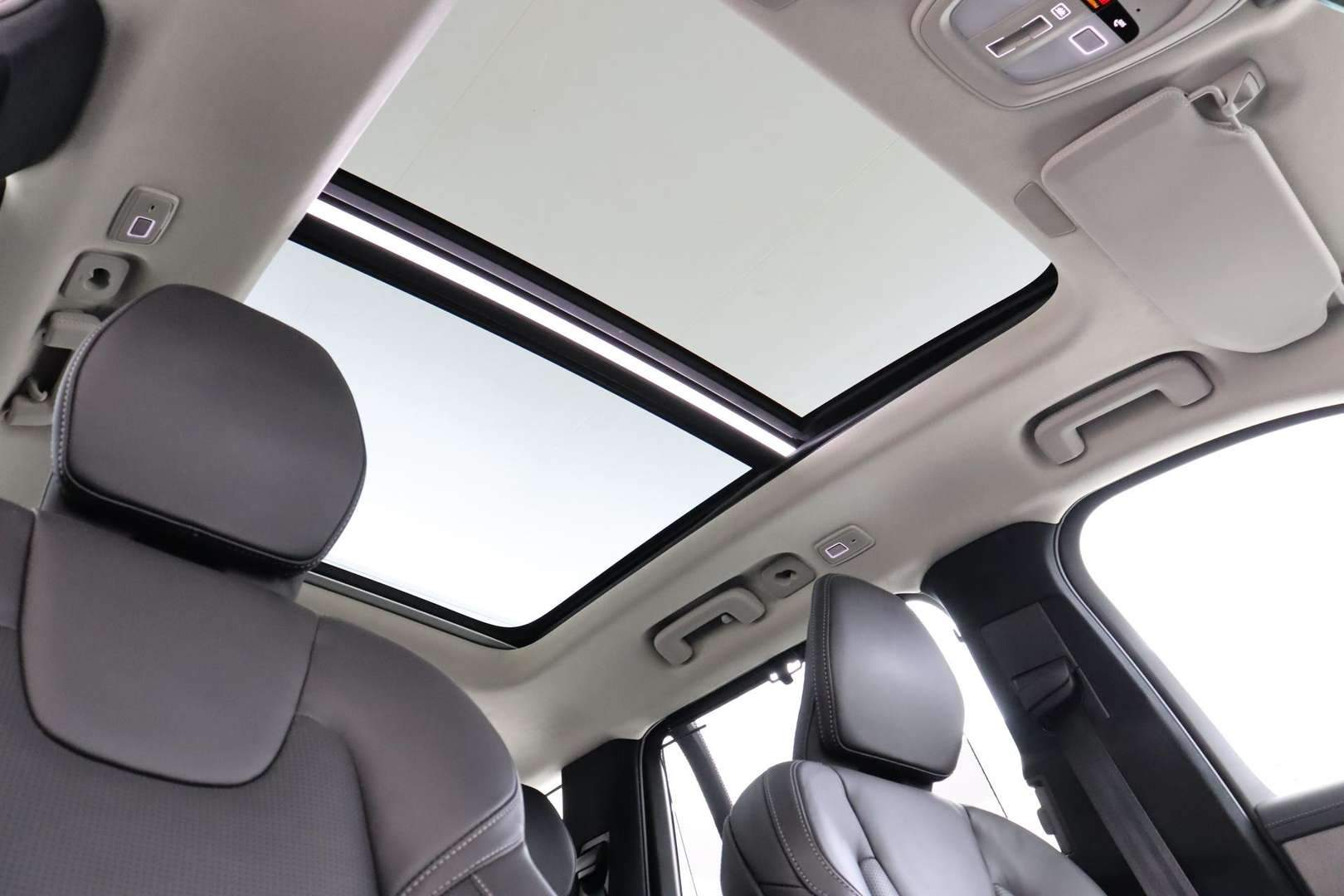 Volvo XC90 T8 Recharge Ultimate - 2025 - Joinsteer - #9