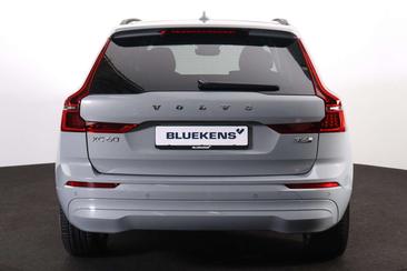 Volvo XC60 T6 Recharge Core — photo 3