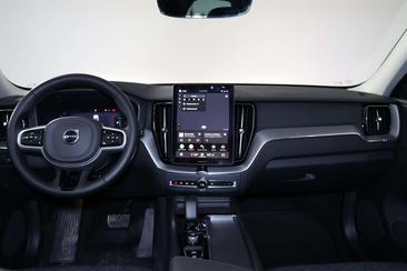Volvo XC60 T6 Recharge Core — photo 14