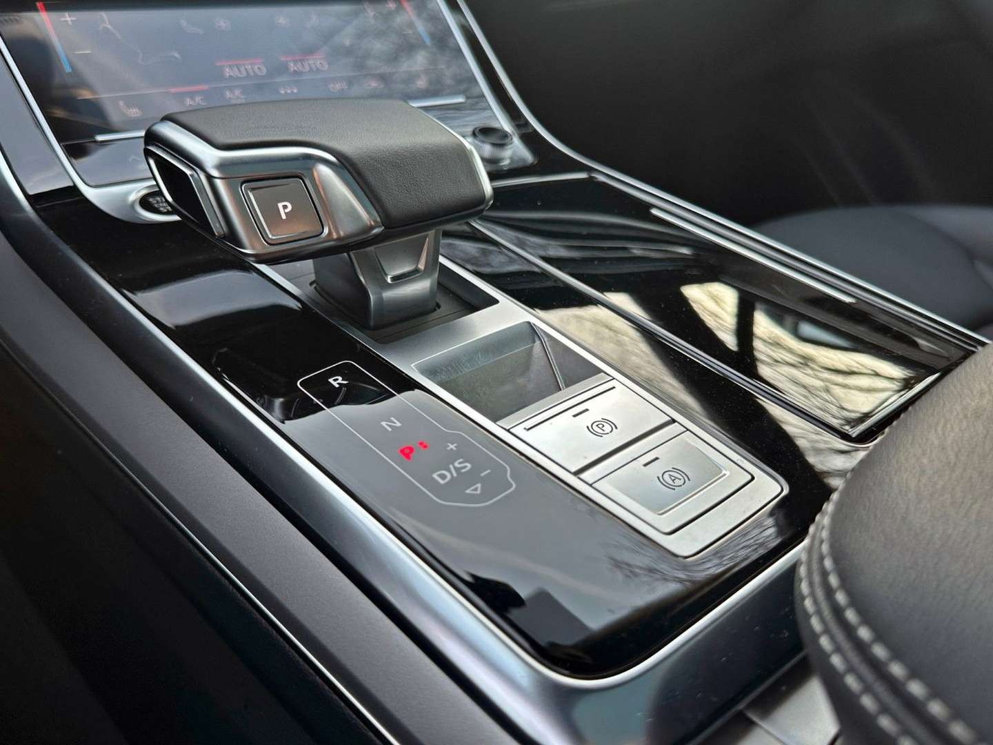 Audi Q7 S Line Black 55 TFSI - 2025 - Joinsteer - #18