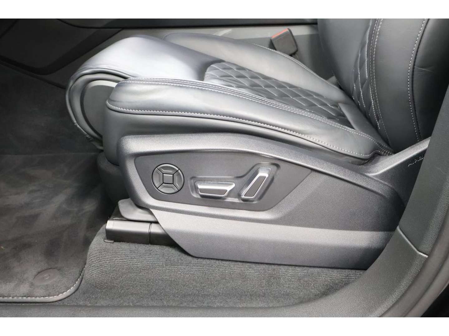 Audi Q7 S Line 50 TDI - 2024 - Joinsteer - #26