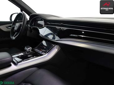 Audi Q7 S Line 55 TFSI — photo 10
