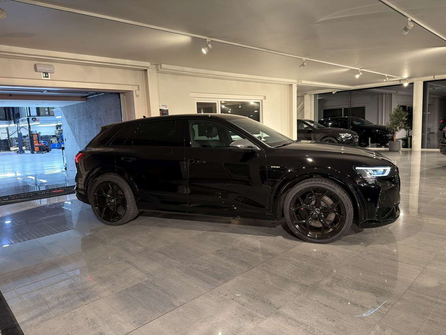 Audi SQ8 FULL BLACK PACK 503PK - 2023 - Joinsteer - #17