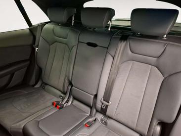 Audi Q8 50 TDI — photo 8