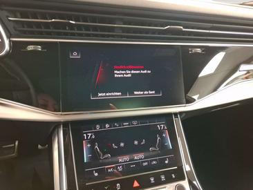 Audi Q8 50 TDI — photo 13