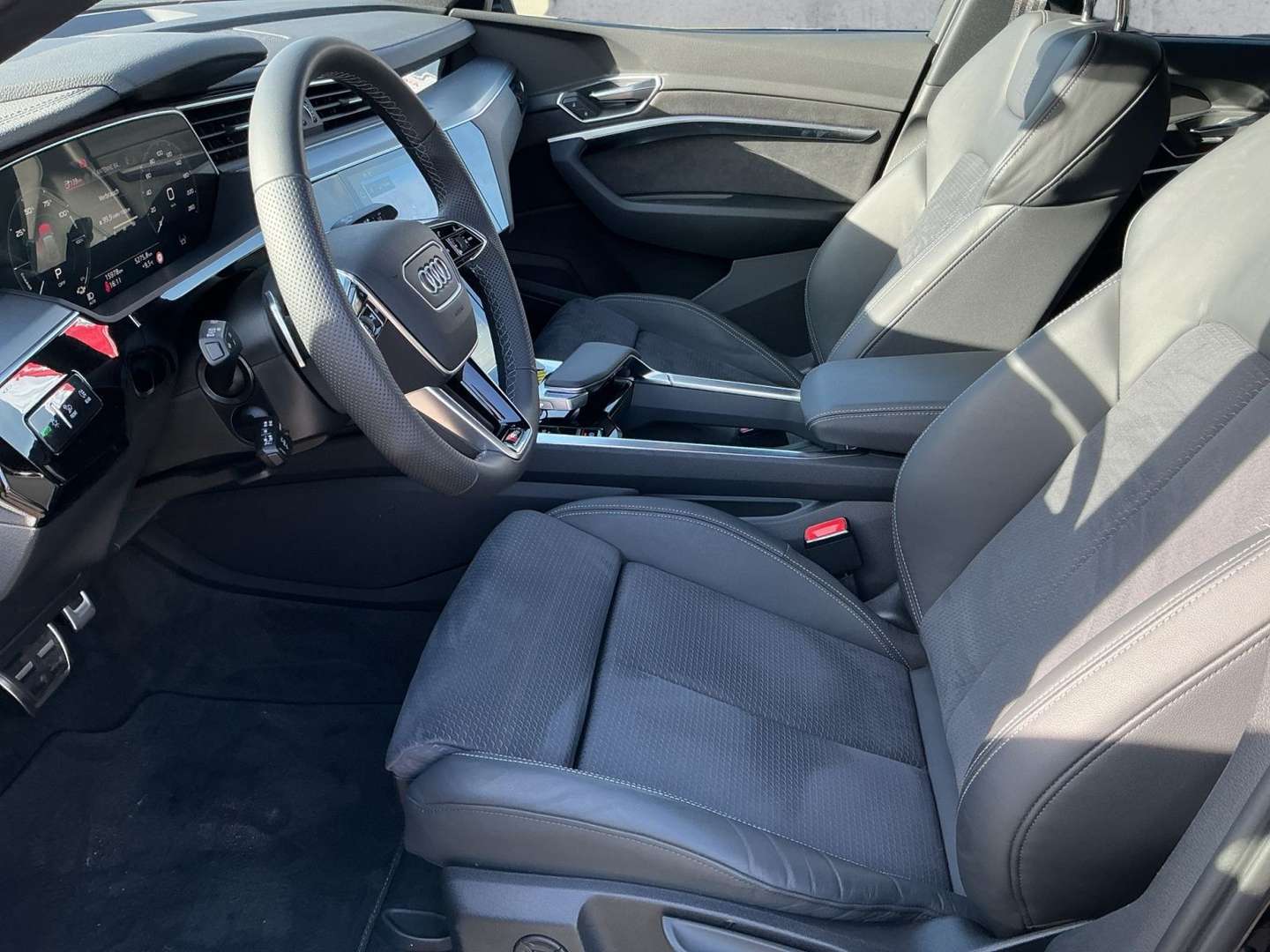 Audi Q8 E-tron Advanced - 2025 - Joinsteer - #11