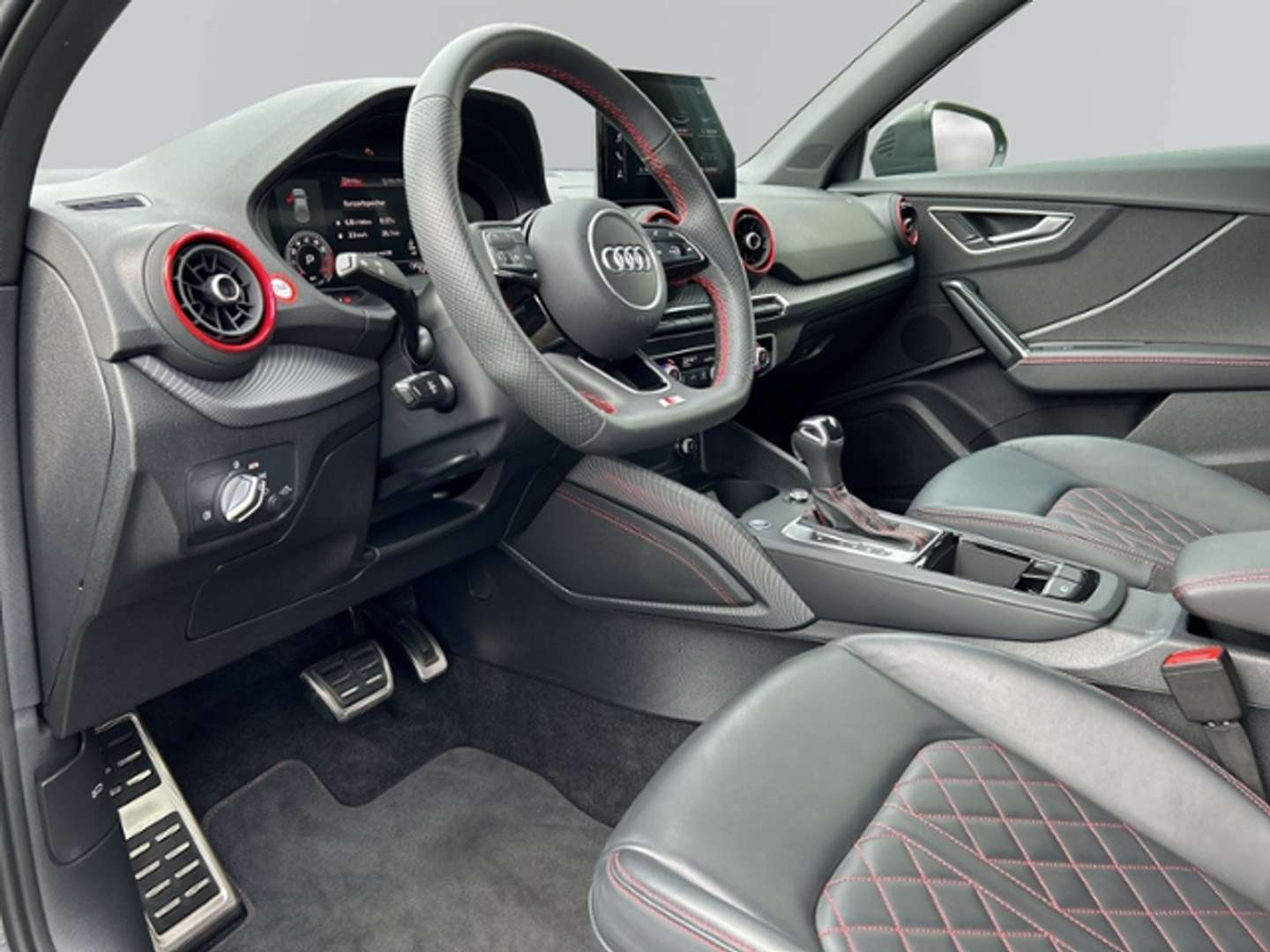 Audi Q2 S Line 35 TFSI - 2024 - Joinsteer - #8