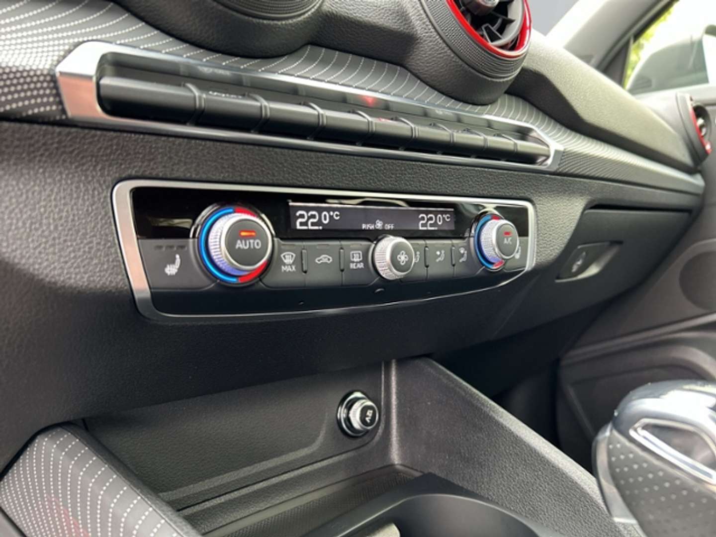 Audi Q2 S Line 35 TFSI - 2024 - Joinsteer - #10