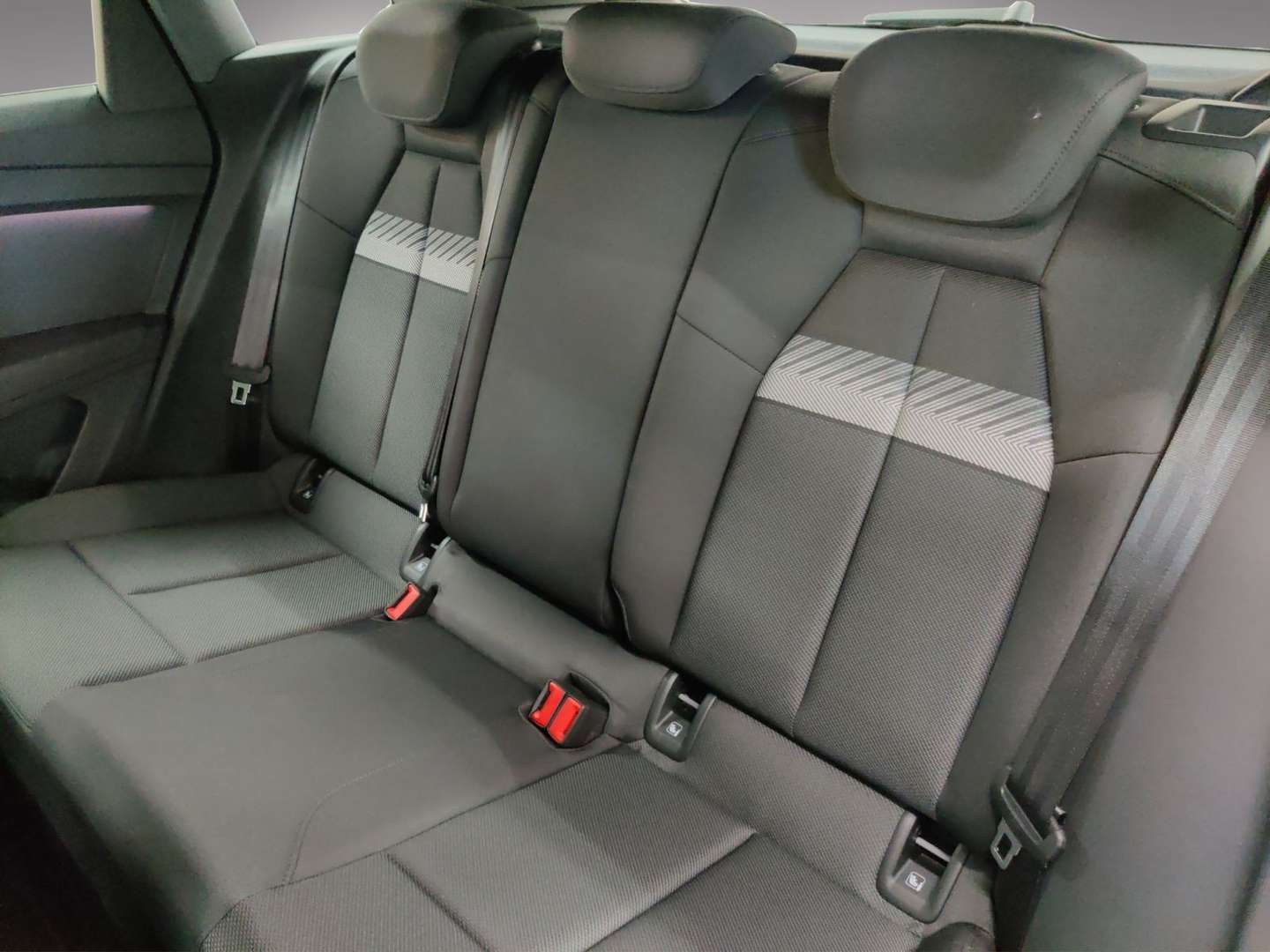 Audi Q4 E-tron 35 - 2025 - Joinsteer - #12