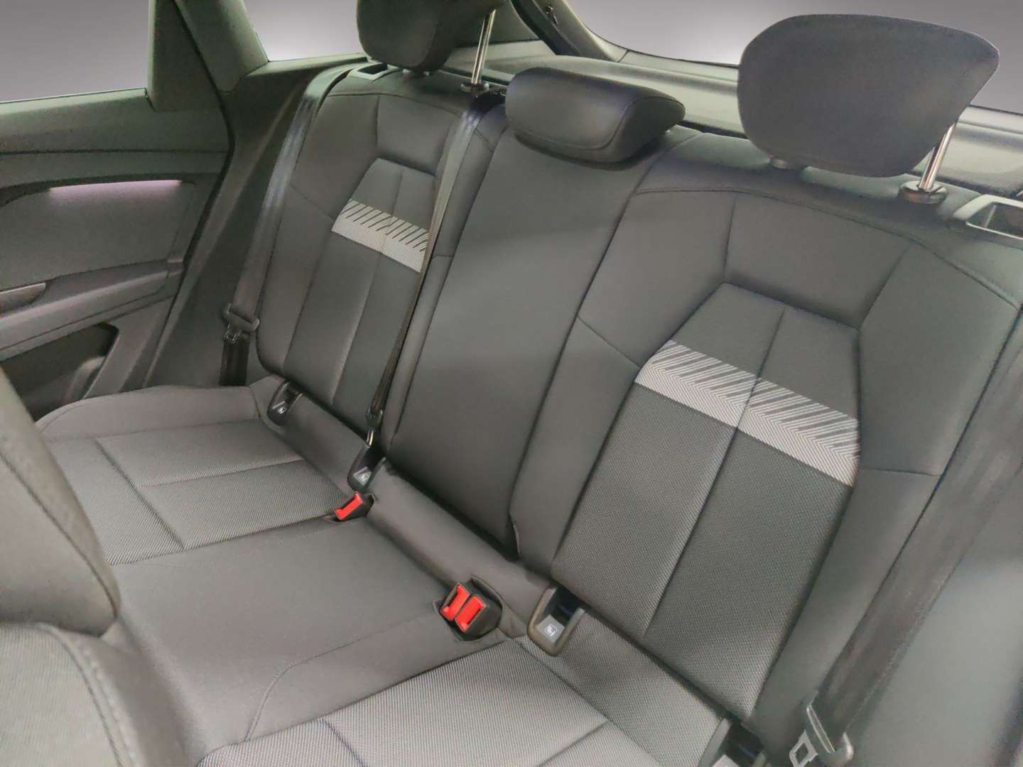 Audi Q4 E-tron S Line 40 - 2025 - Joinsteer - #12