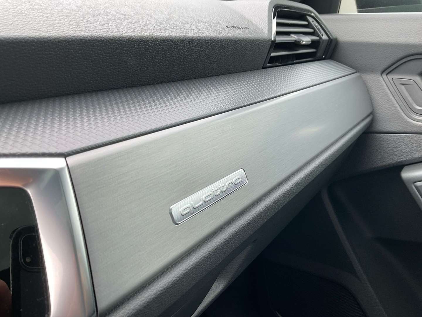 Audi Q3 S Line 40 TFSI - 2023 - Joinsteer - #24