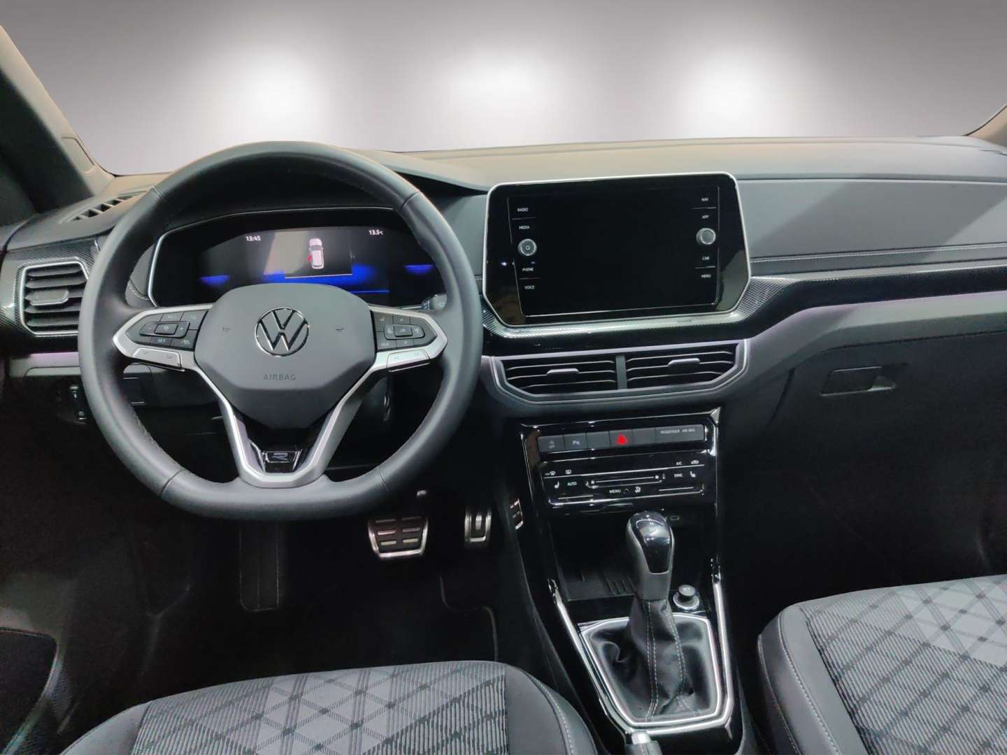 Volkswagen T-CROSS R-Line - 2025 - Joinsteer - #5