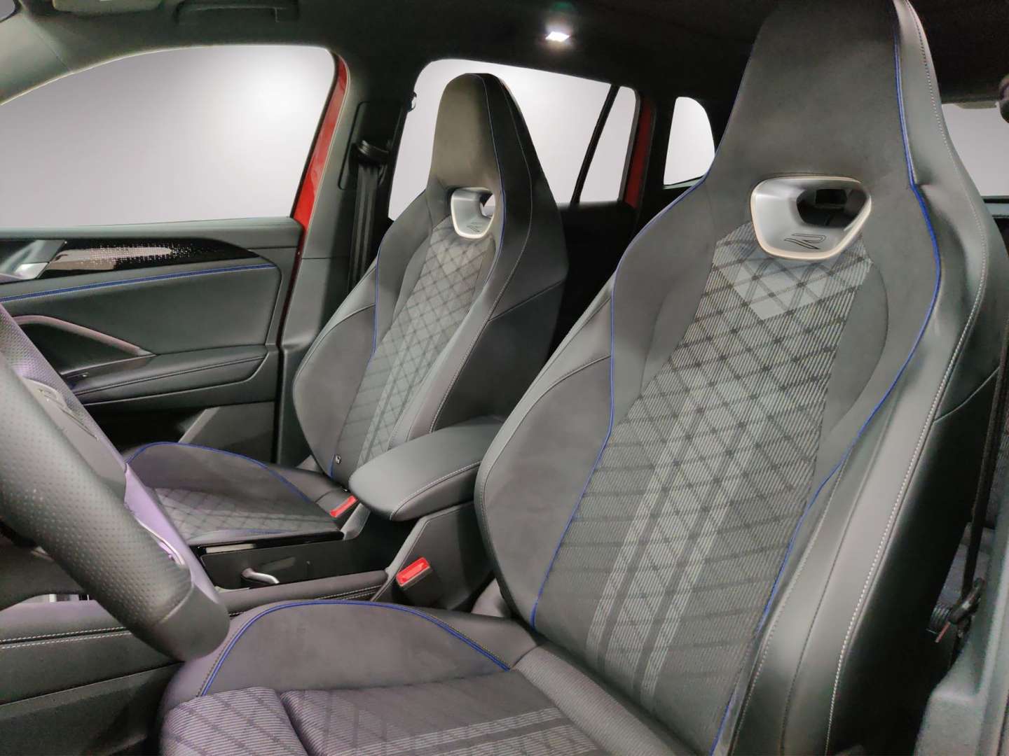 Volkswagen TIGUAN TSI 4Motion R-Line - 2025 - Joinsteer - #5
