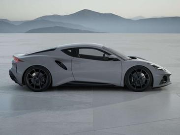 Lotus Emira — photo 3
