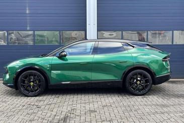 Lotus Eletre 450 4WD — photo 6