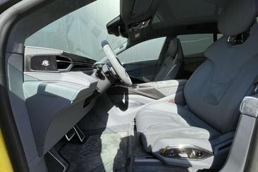 Lotus Eletre 4WD 605 — photo 12