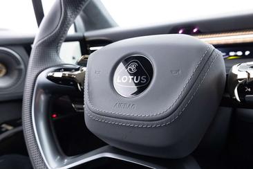 Lotus Eletre 450 4WD — photo 47
